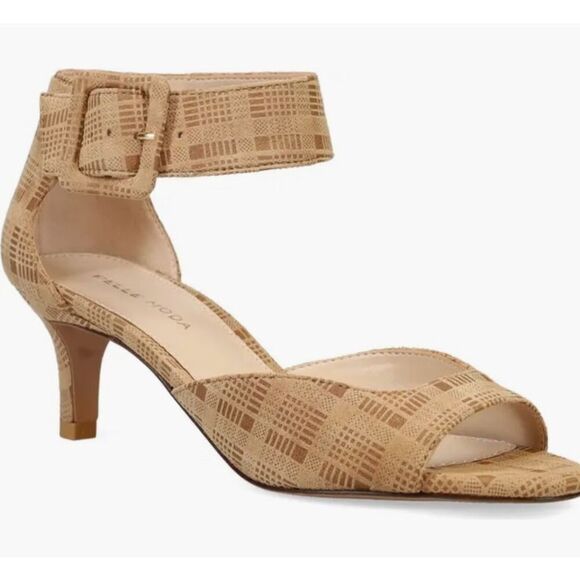 Pelle Moda Berlin Ankle Strap Sandal in Latte NWB Size 11 - Picture 1 of 14